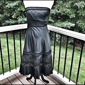 🎉😎🎉HP🎉😎🎉 LOFT Strapless Black Dress Size 4